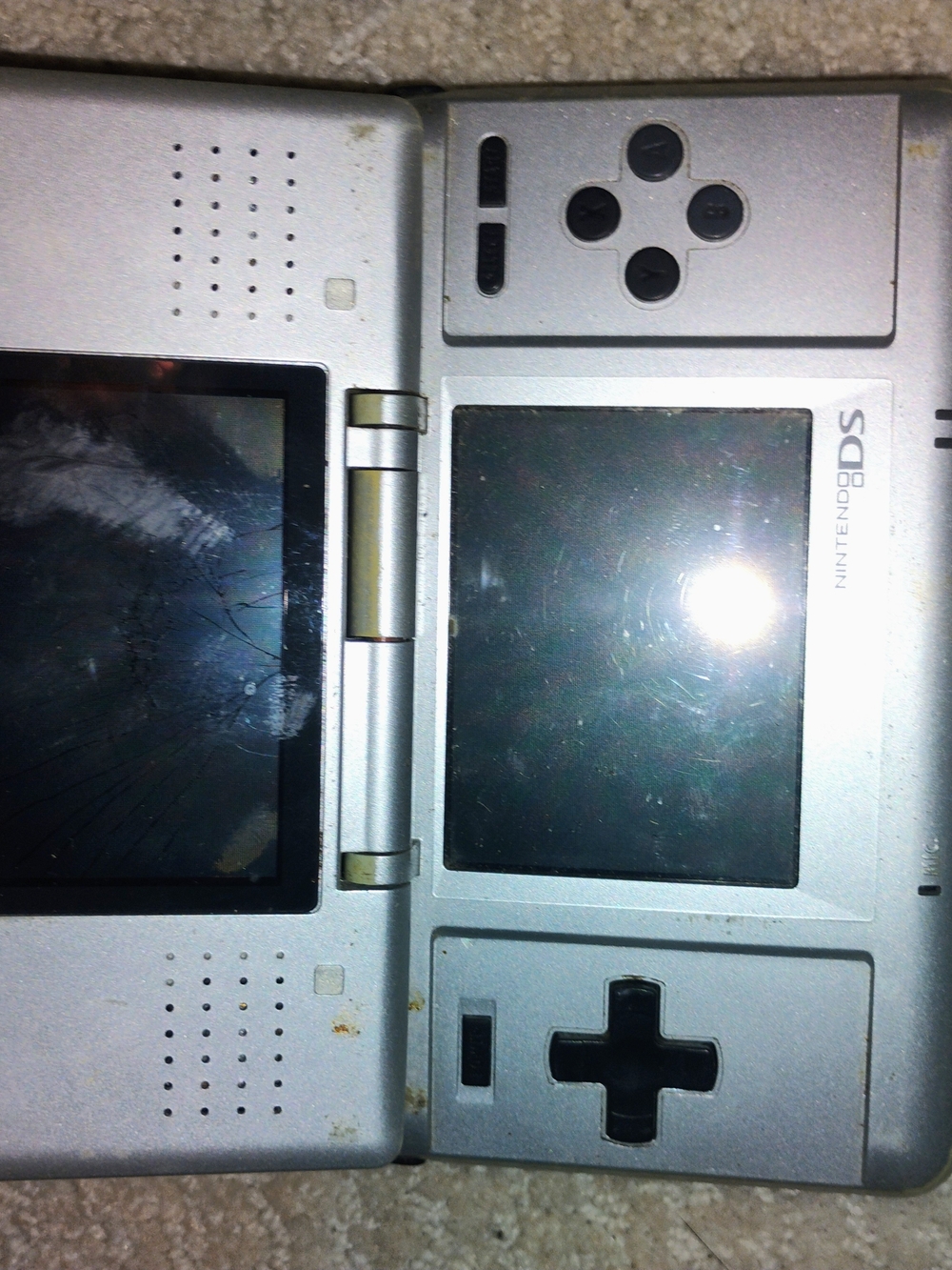 Nintendo DS Lite Handheld Console in Silver